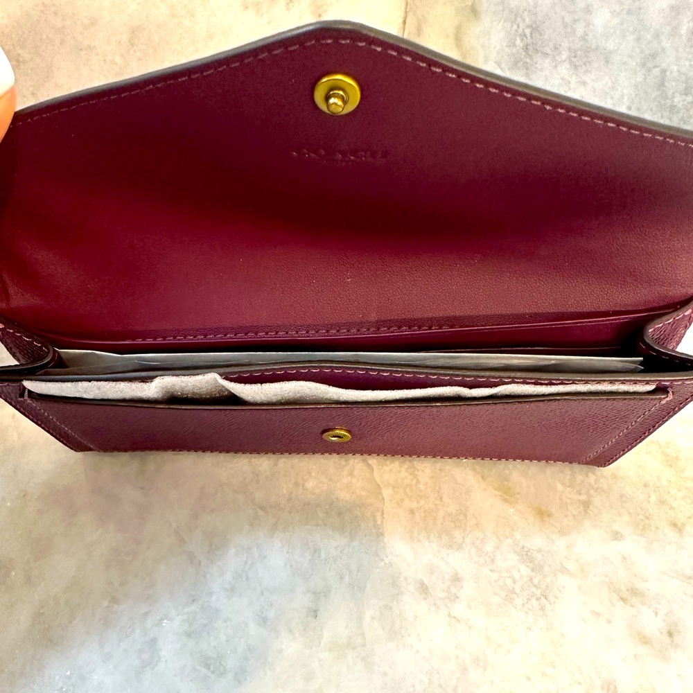 Coach Women’s WYN Soft Wallet - Picture 4 of 13
